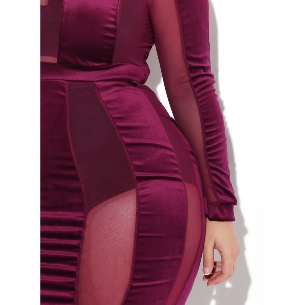 NWT GS Love “Queen of the Castle” Burgundy Velvet Midi Dress! 🍷🍷🍷